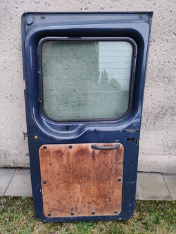 Pravé zadní kufrové dveře Ford Transit - 2