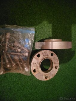 Rozšiřující podložky + šrouby - 2