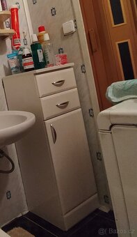 koupelnová skříňka - 2