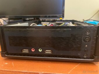 Mini pc multimediální pro web YouTube - 2