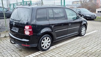 Volkswagen Touran - 2