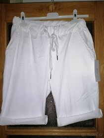 Kraťasy více barev - 2