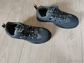 Nové pracovní sandály VM Footwear vel. 45 - 2