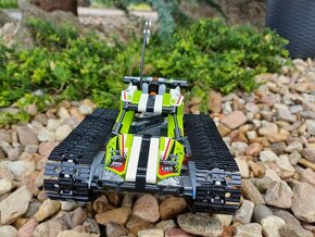 Lego Technic 42065 RC - Pásový závoďák - 2