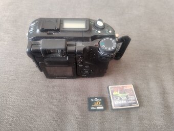 Olympus C5050 wide zoom - 2