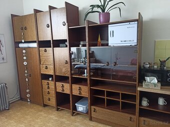 Akcent retro obývací stěna - 2