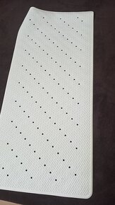 protiskluzová podložka do vany 86x40 -nová - 2