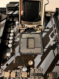 GIGABYTE Z370-HD3P - 2