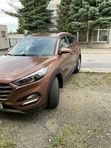Hyundai tucson - 2
