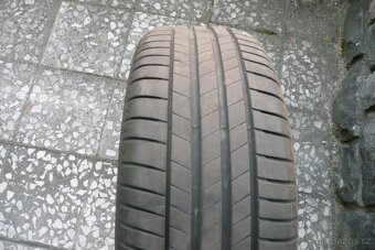 Dvě letní pneu Bridgestone 225/55 R18 - 2