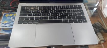 Apple MacBook PRO 13" 2017 - 2