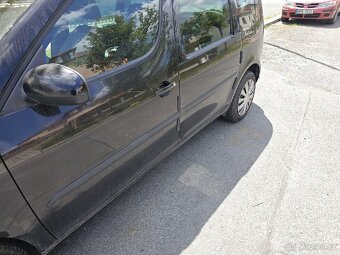 Prodám skoda roomster 1.4 nafta na náhradní díly - 2