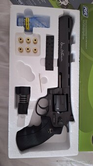 ASG Dan Wesson 8" Revolver 6mm bbs - pouze rozbalená - 2