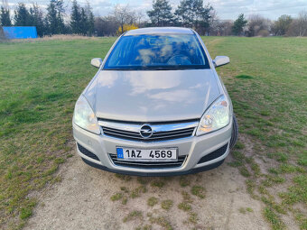 Opel Astra H 1.4 66kW benzín, 2008 - 2