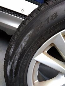 Zimní kola BMW X5 F15, 225/55 R18 Run Flat - 2
