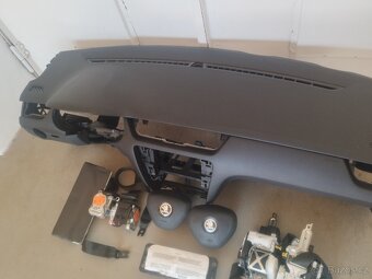 Airbagová sada Škoda Octavia 3, halogen s novou deskou - 2