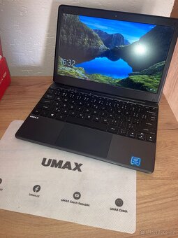 UMAX VisionBook N12R - 2