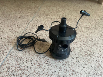 Nafukovací spací matrace - 2