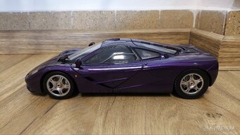 Model McLaren F1 1:18 LCD Models - 2