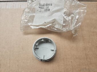 Originální středová krytka disku Peugeot 106 - 2