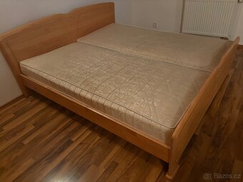 Sestava ložnice dřevo - 2