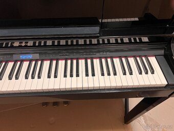 Digitální piano Roland LX7 s židlí a sluchátky - 2