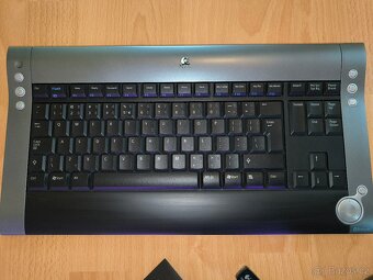 Logitech diNovo Media Desktop - 2