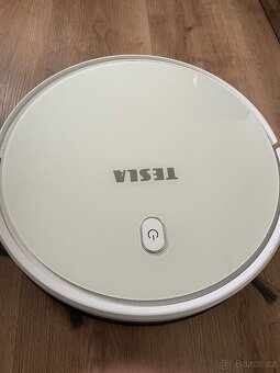 Tesla automatický vysavač - 2