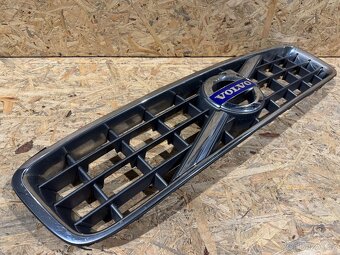 Maska chladiče Volvo XC90 MK1 velký znak - 2