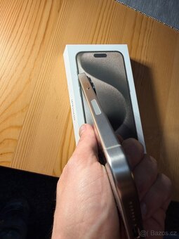 Prodám apple iphone 15 pro max 512gb - 2