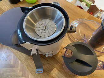 Odšťavňovač Bosch MES25A0 - 2