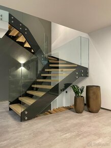 MONTÁŽNÍK - SCHODY a ZÁBRADLÍ (ZÁMEČNÍK,MONTÉR) - 2