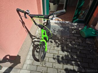 Koloběžka Galaxy Zenit zeleno-černá - 2