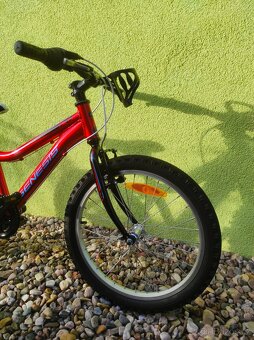 Značkové dětské kolo Genesis 20" - 2