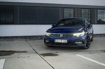 Volkswagen Passat 2.0 TSI 280k Elegance 4Motion DSG - 2