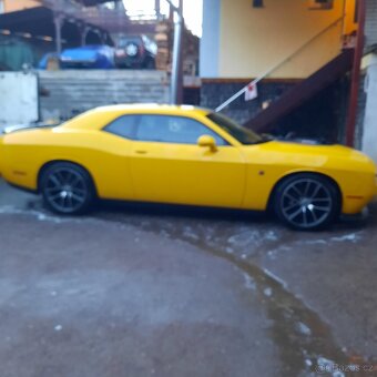 Prodám nebouraný DODGE CHALLENGER - 2