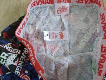 Pyžamové kalhoty Marvel vel.122/128 - 2