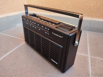 RETRO RADIO SOUNDMASTER. - 2