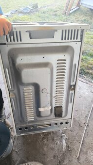 Elektrická trouba se sporákem - 2