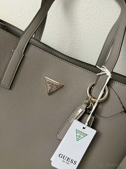 Kabelka Guess - 2