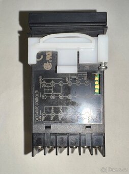FUJI PXR-4 PID regulátor - 2