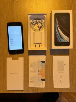 iPhone SE 2020 128GB bílý - 2