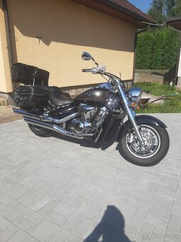 Suzuki Intruder C1800 - 2