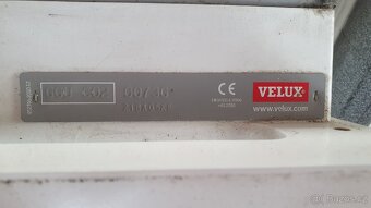 Střešní okno velux - 2