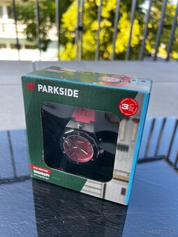 Parkside hodinky-červené - 2