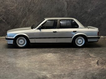 BMW E30 sedan 325i Silver - 1:18 limit 999ks - 2