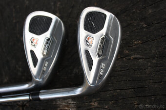 WEDGE značky WILSON 52° + 56° - 2