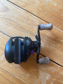 Baitcasting Naviják Rybářské Potřeby - 2