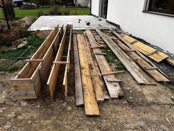 Bednění a stavební řezivo dl. 5m - 2