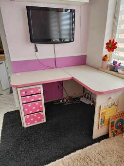 ===Psací stůl rohový=== - 2